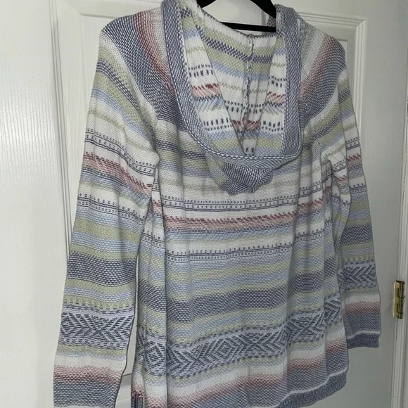 Northern Reflections Patterned Hoodie - Picture 4 of 6
